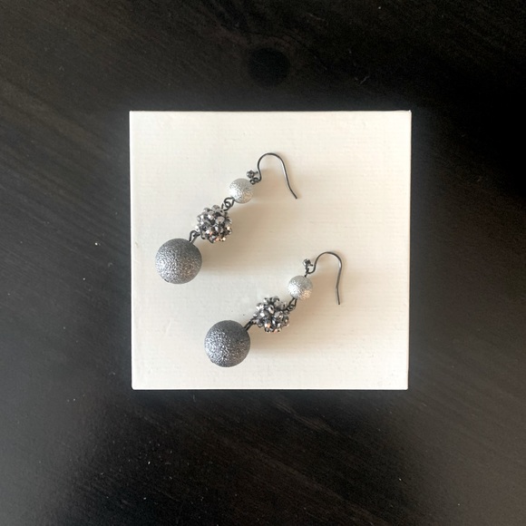Kenneth Cole Drop Earrings - Picture 2 of 2